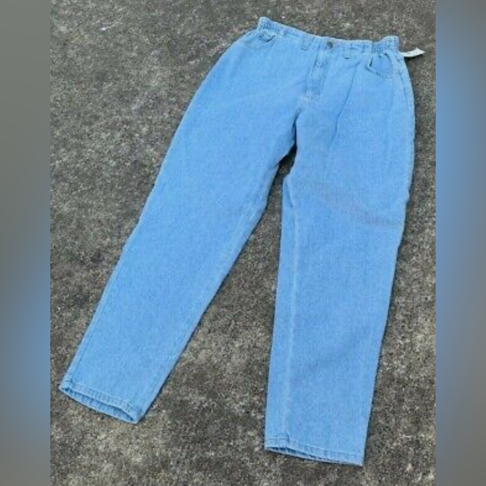 Women’s light wash L.L. Bean jeans